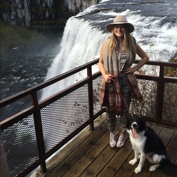 πbookmark my closetπ - Picture 2 of 16